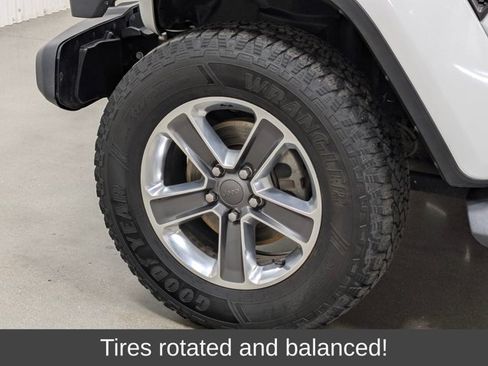 Used 2019 Jeep Wrangler Unlimited Sahara AWD/4WD image 2