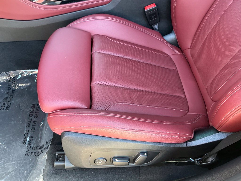 Used 2024 BMW X4 xDrive30i w/ Premium Package AWD/4WD image 18