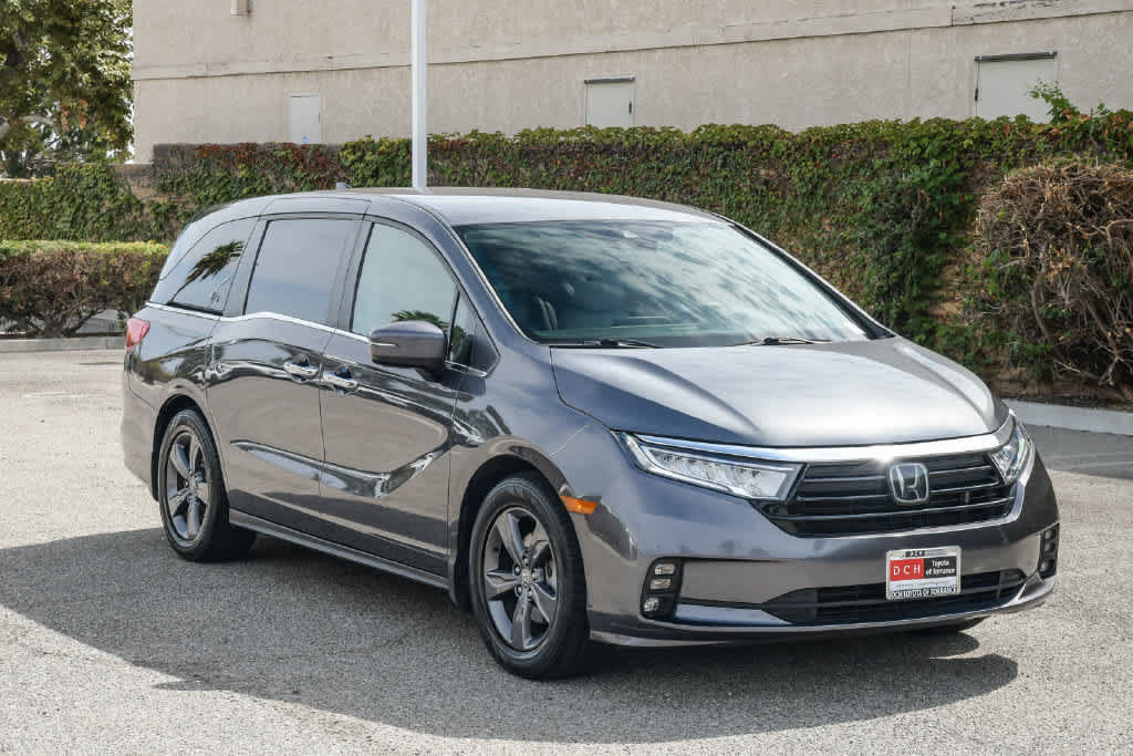 Used 2023 Honda Odyssey EX image 3