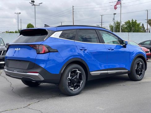 New 2026 Kia Sportage EX FWD image 3