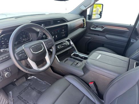 Used 2025 GMC Sierra 2500 Denali w/ Denali Reserve Package AWD/4WD image 7