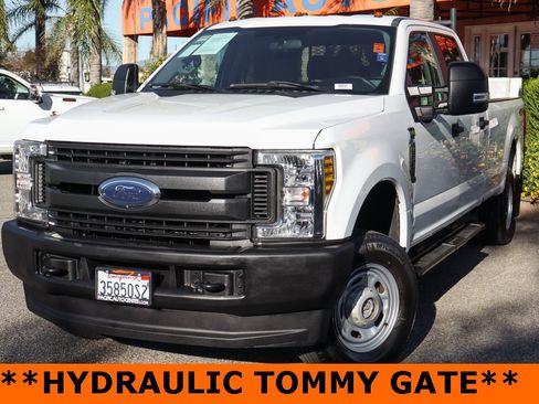 Used 2019 Ford F250 XL w/ Power Equipment Group image 4