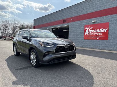 Used 2020 Toyota Highlander Limited