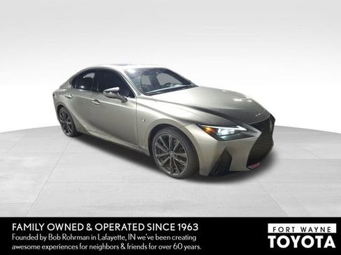 Used 2023 Lexus IS 350 F Sport image 9