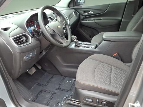 Used 2024 Chevrolet Equinox LT w/ LPO, Floor Liner Package AWD/4WD image 11