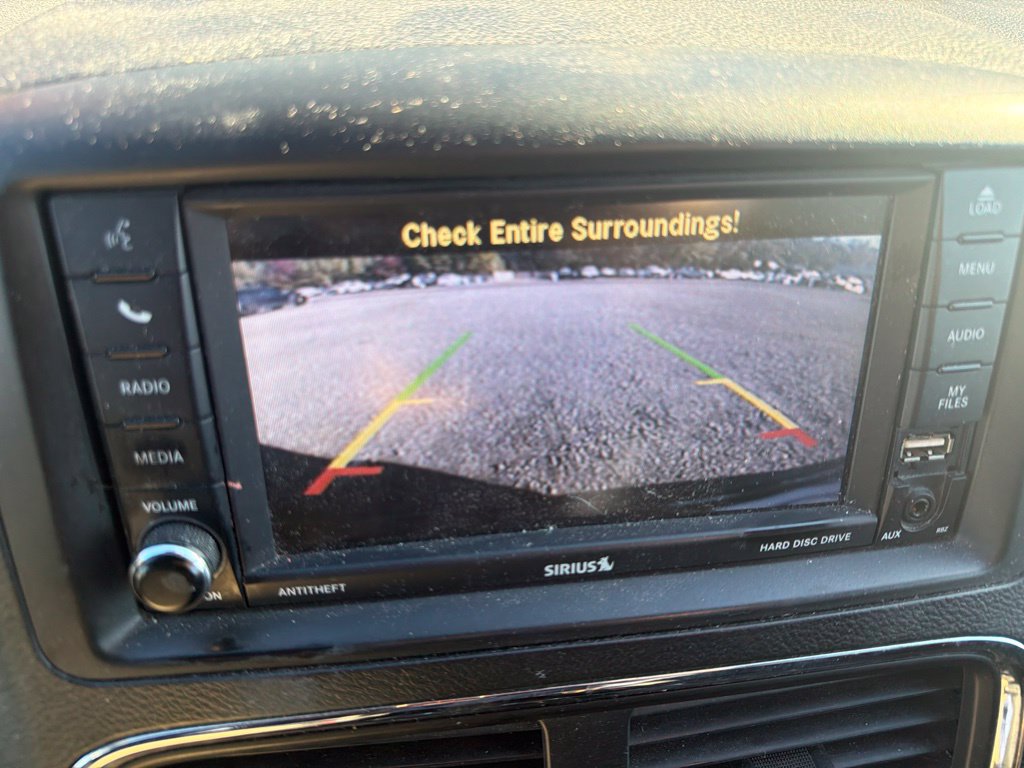 Used 2018 Dodge Grand Caravan SE FWD image 17