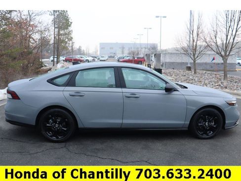 Certified 2025 Honda Accord SE image 8