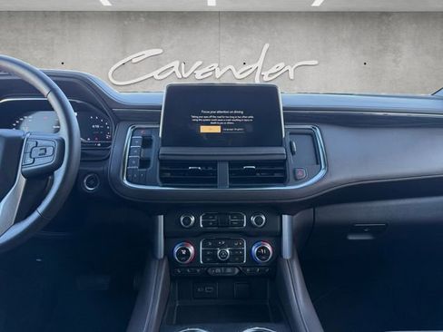 Certified 2022 GMC Yukon SLT w/ SLT Premium Package image 3