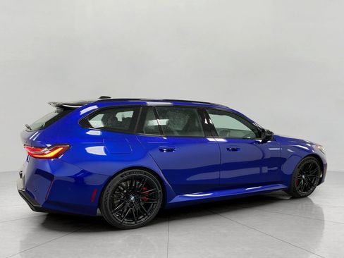New 2027 BMW M5 Touring AWD/4WD image 2