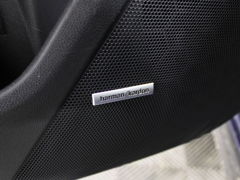 Certified 2025 Subaru Crosstrek 2.5i Limited w/ Crosstrek Mirror Package image 4