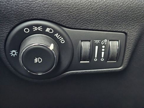 New 2026 Jeep Compass Latitude image 18