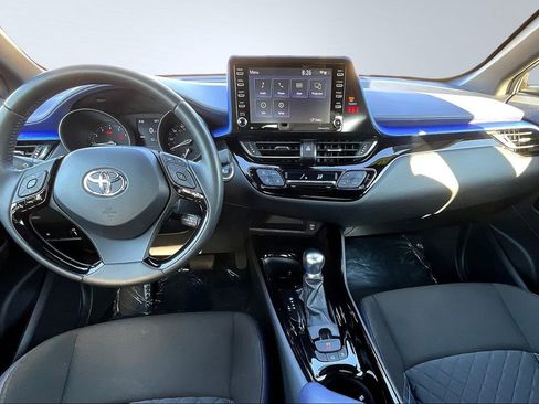 Used 2020 Toyota C-HR XLE image 16
