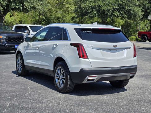 Certified 2021 Cadillac XT5 Premium Luxury w/ LPO, Floor Liner Package FWD image 5