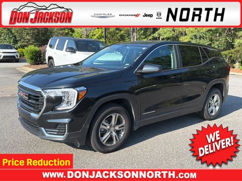 Used 2024 GMC Terrain SLE AWD/4WD image 1