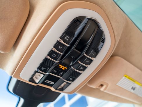 Used 2012 Porsche Panamera AWD/4WD image 26