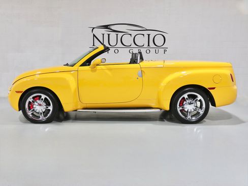 Used 2005 Chevrolet SSR w/ Preferred Equipment Group image 10