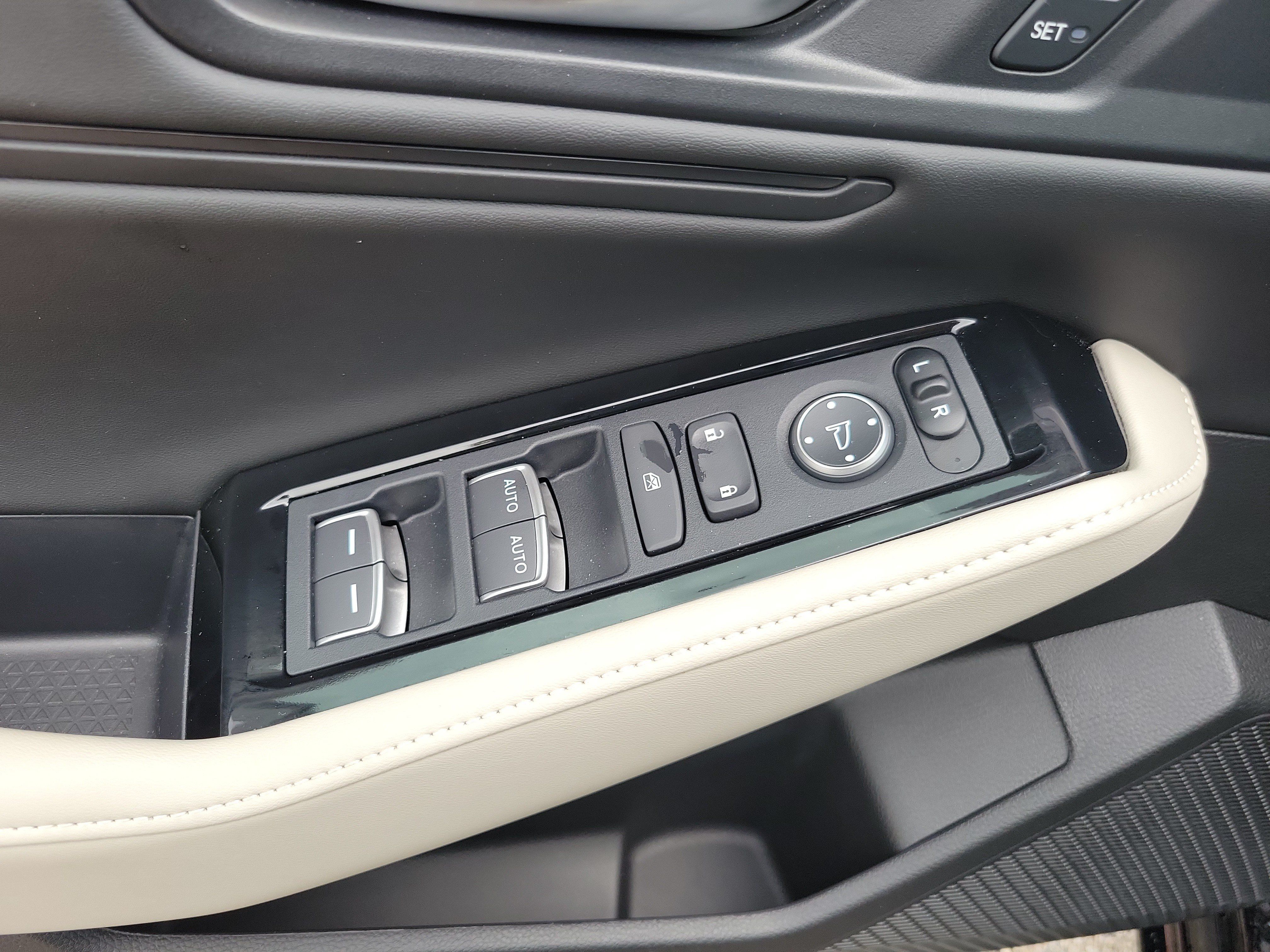 Certified 2025 Honda Accord Touring image 32