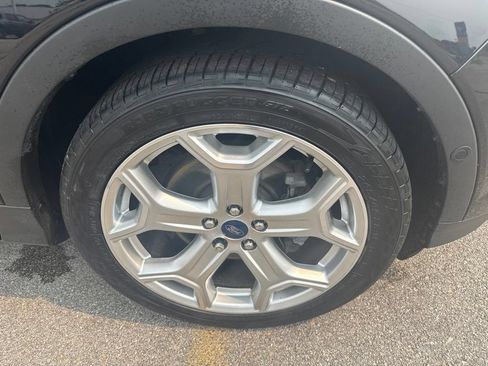 Used 2019 Ford Escape Titanium FWD image 39
