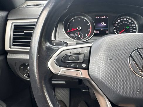 Used 2020 Volkswagen Atlas Cross Sport SE w/ Panoramic Sunroof Package AWD/4WD image 28