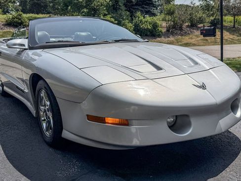 Used 1997 Pontiac Firebird Trans Am RWD image 12