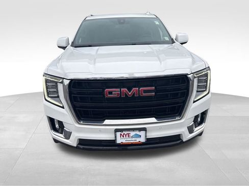 Used 2022 GMC Yukon SLE image 9