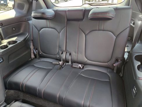 Certified 2025 Honda Pilot Black Edition image 20