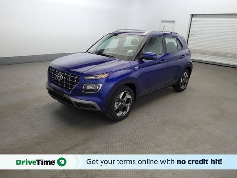 Used 2024 Hyundai Venue SEL FWD image 1