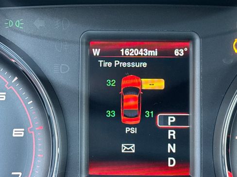 Used 2014 Dodge Charger R/T w/ Wheels & Tunes Group image 18