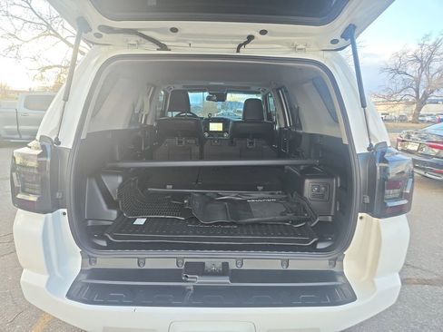 Used 2020 Toyota 4Runner Venture image 19