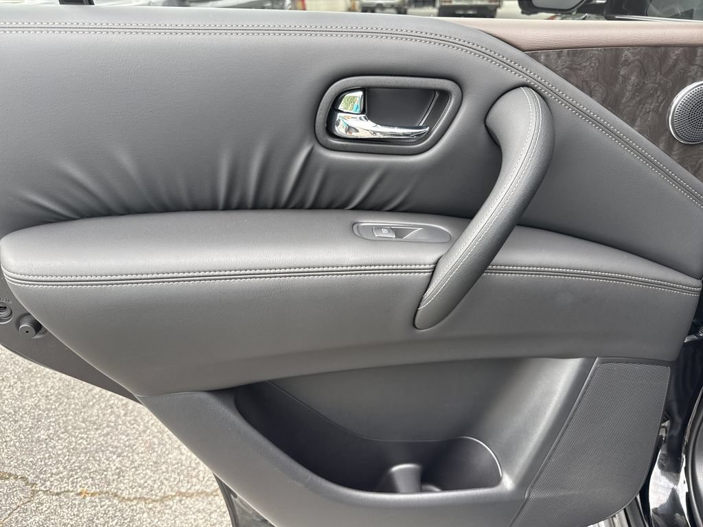 Used 2024 Nissan Armada Platinum w/ Captain's Chairs Package AWD/4WD image 22