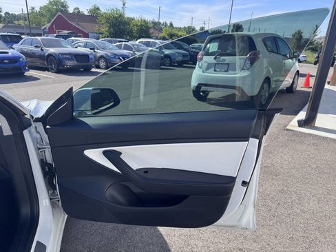 Used 2020 Tesla Model 3 Long Range AWD/4WD image 16