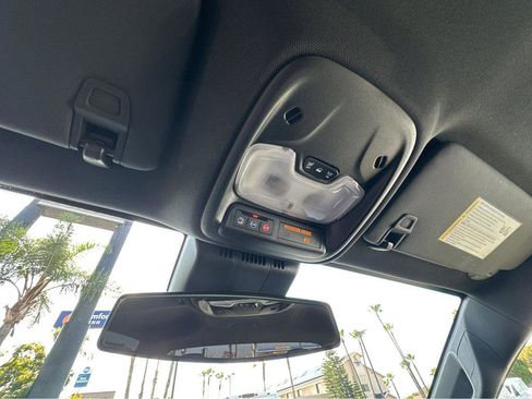 Used 2023 Chevrolet Colorado W/T image 23