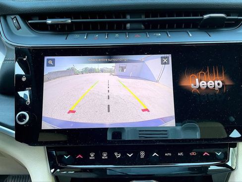 New 2026 Jeep Grand Cherokee L Limited w/ Trailer Tow Package AWD/4WD image 12