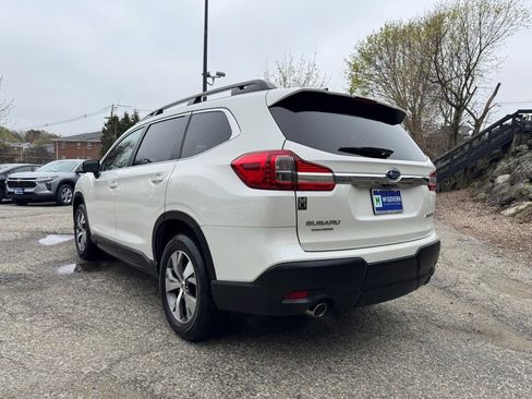 Used 2022 Subaru Ascent Premium w/ Convenience Package AWD/4WD image 4