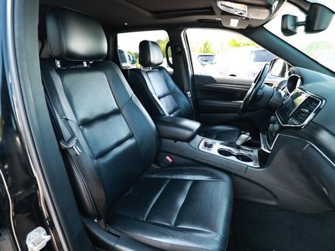 Used 2022 Jeep Grand Cherokee Limited AWD/4WD image 30