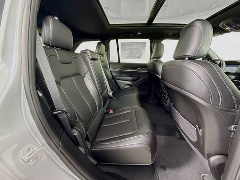 New 2025 Jeep Grand Cherokee Limited AWD/4WD image 28