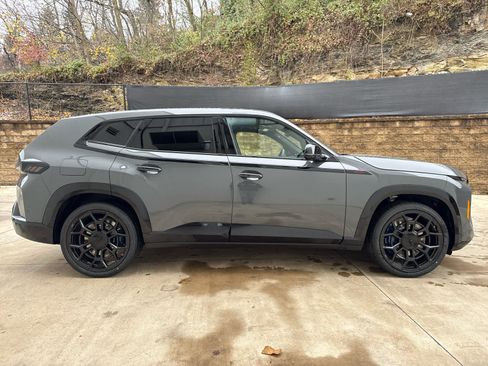 New 2026 BMW XM Label Red image 7