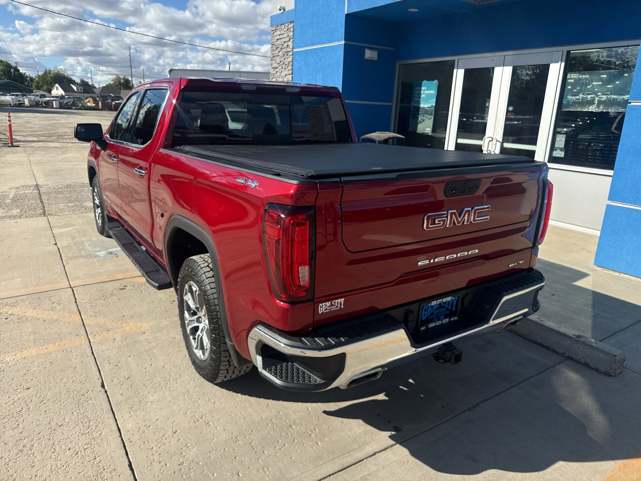 Used 2019 GMC Sierra 1500 SLT w/ SLT Convenience Package AWD/4WD image 7
