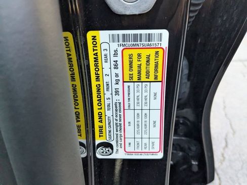 Used 2025 Ford Escape ST-Line FWD image 15