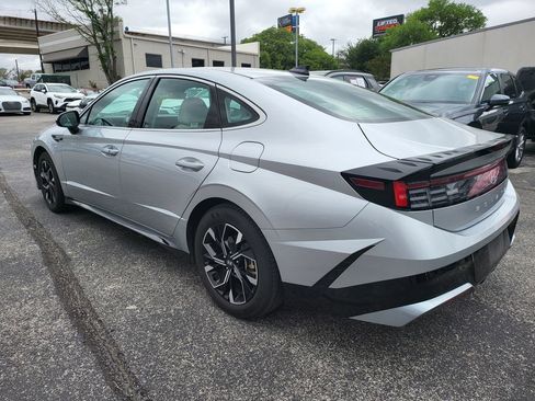 Used 2025 Hyundai Sonata SEL FWD image 12