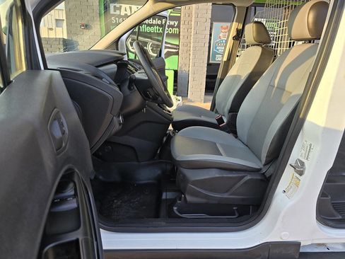 Used 2017 Ford Transit Connect XL image 19