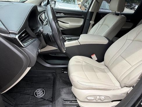 Used 2019 Buick Enclave Essence FWD image 39