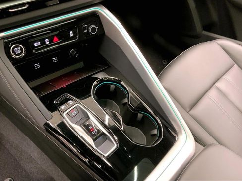 Certified 2025 Audi Q5 Premium w/ Convenience Package image 16