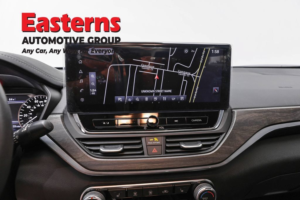 Used 2024 Nissan Altima 2.5 SV w/ SV Premium Package AWD/4WD image 12