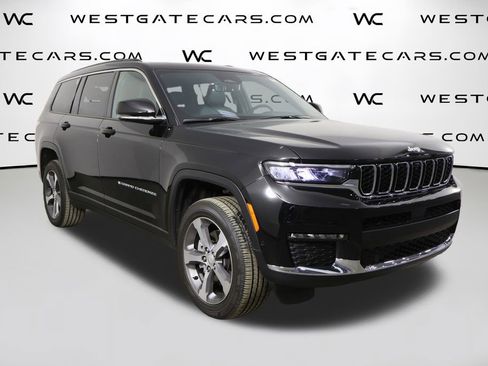 Used 2025 Jeep Grand Cherokee L Limited w/ Luxury Tech Group II image 49