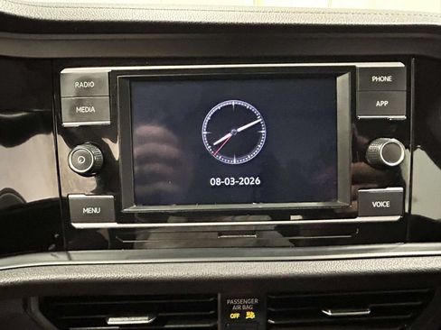 Used 2024 Volkswagen Jetta SE FWD image 13