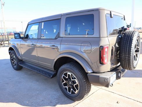 New 2025 Ford Bronco Outer Banks image 23