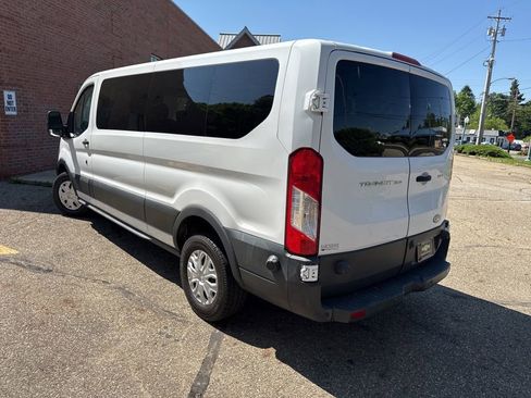Used 2016 Ford Transit 350 XLT RWD image 5