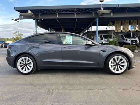 Used 2023 Tesla Model 3 Standard Range image 7