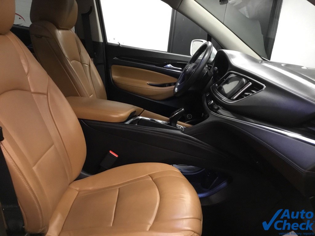 Used 2018 Buick Enclave Essence AWD/4WD image 41